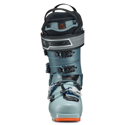 The Zero G Tour Scout for women is a very light touring boot considering how well it performs