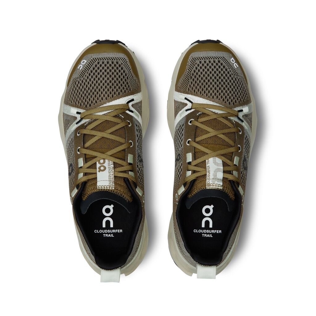 The top down look of the Women's Cloudsurfer Triail shoes a green shoe lace that looks exactly like the Hunter color in the upper